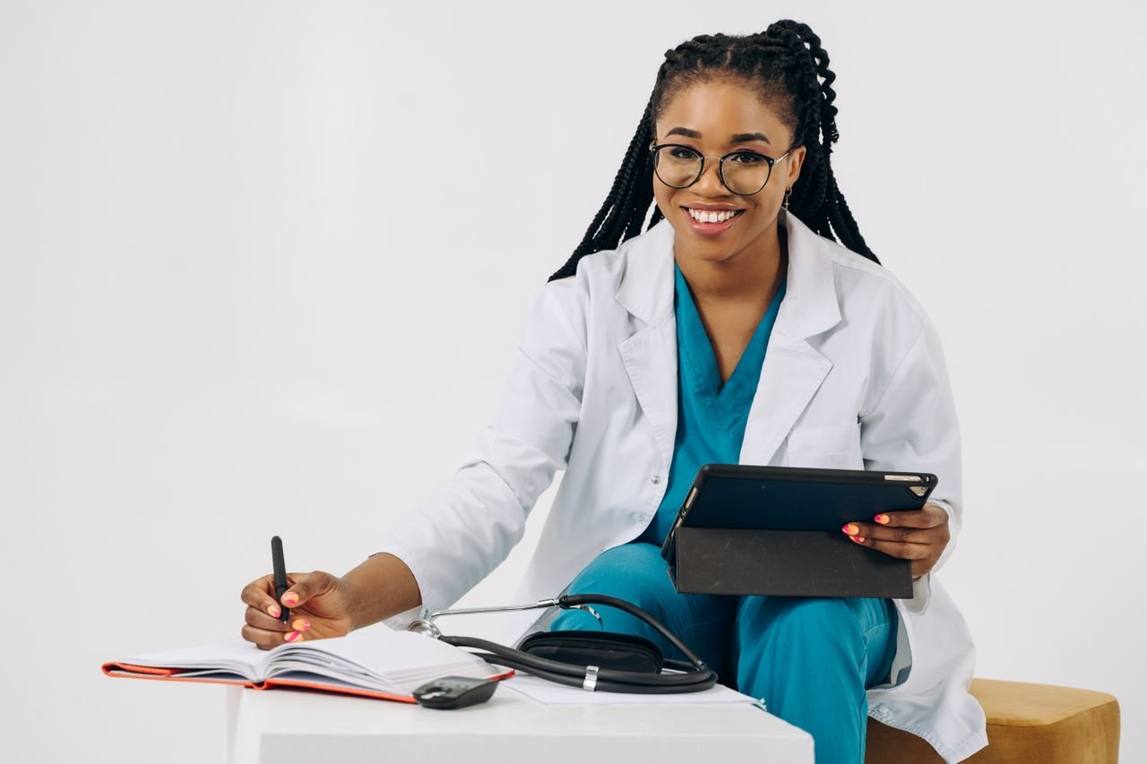 Dr. Zara Bello